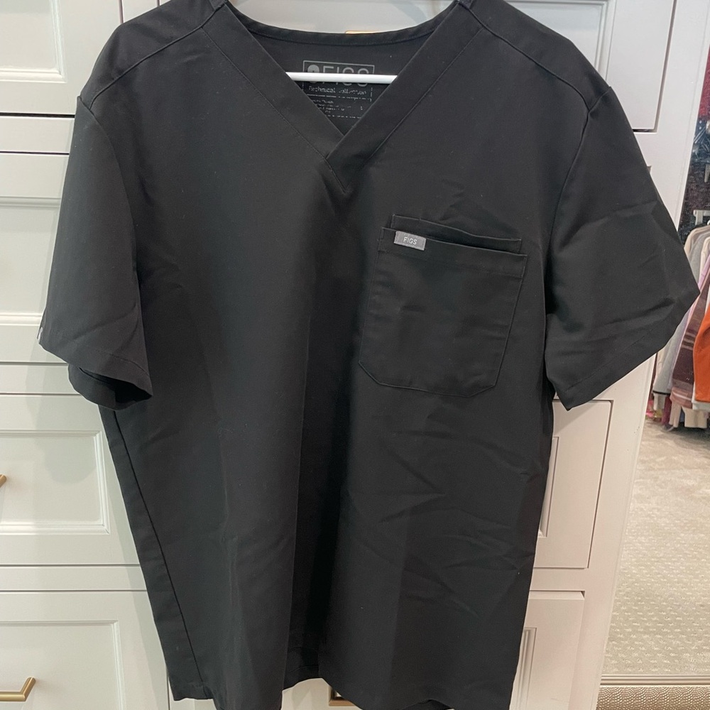 Figs Black Short Sleeve Tees